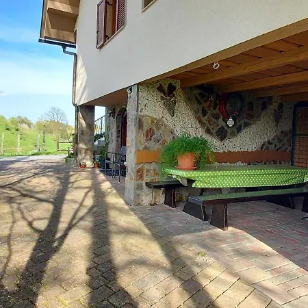 Hiska Tilia Apartment Loce pri Poljcanah