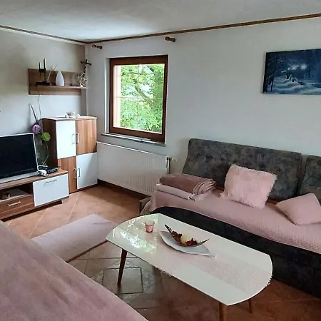 Hiska Tilia Apartment Loce pri Poljcanah