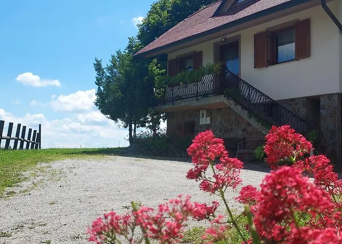 Hiska Tilia Loce pri Poljcanah